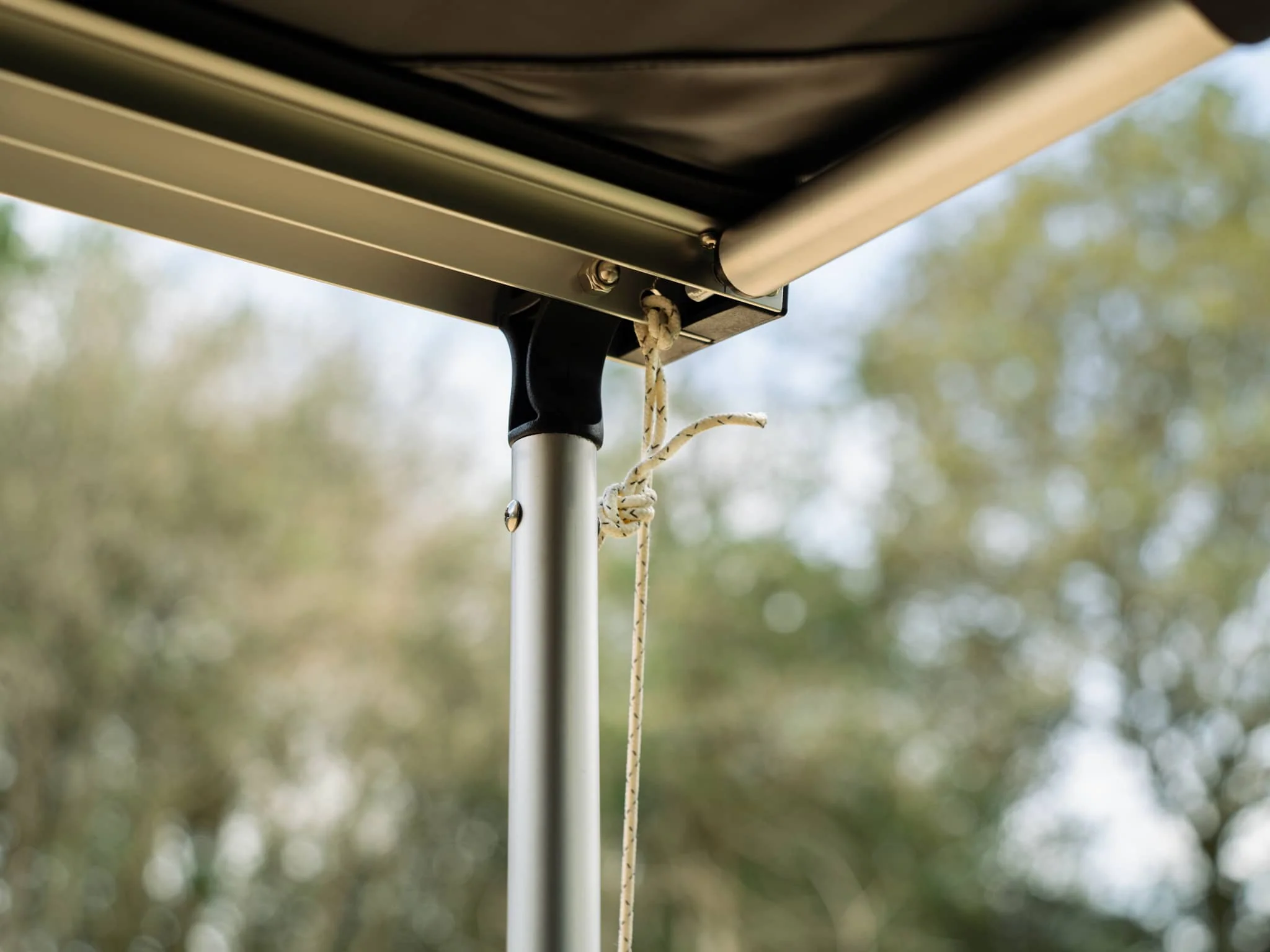 Cargo Side Awning - Image 9
