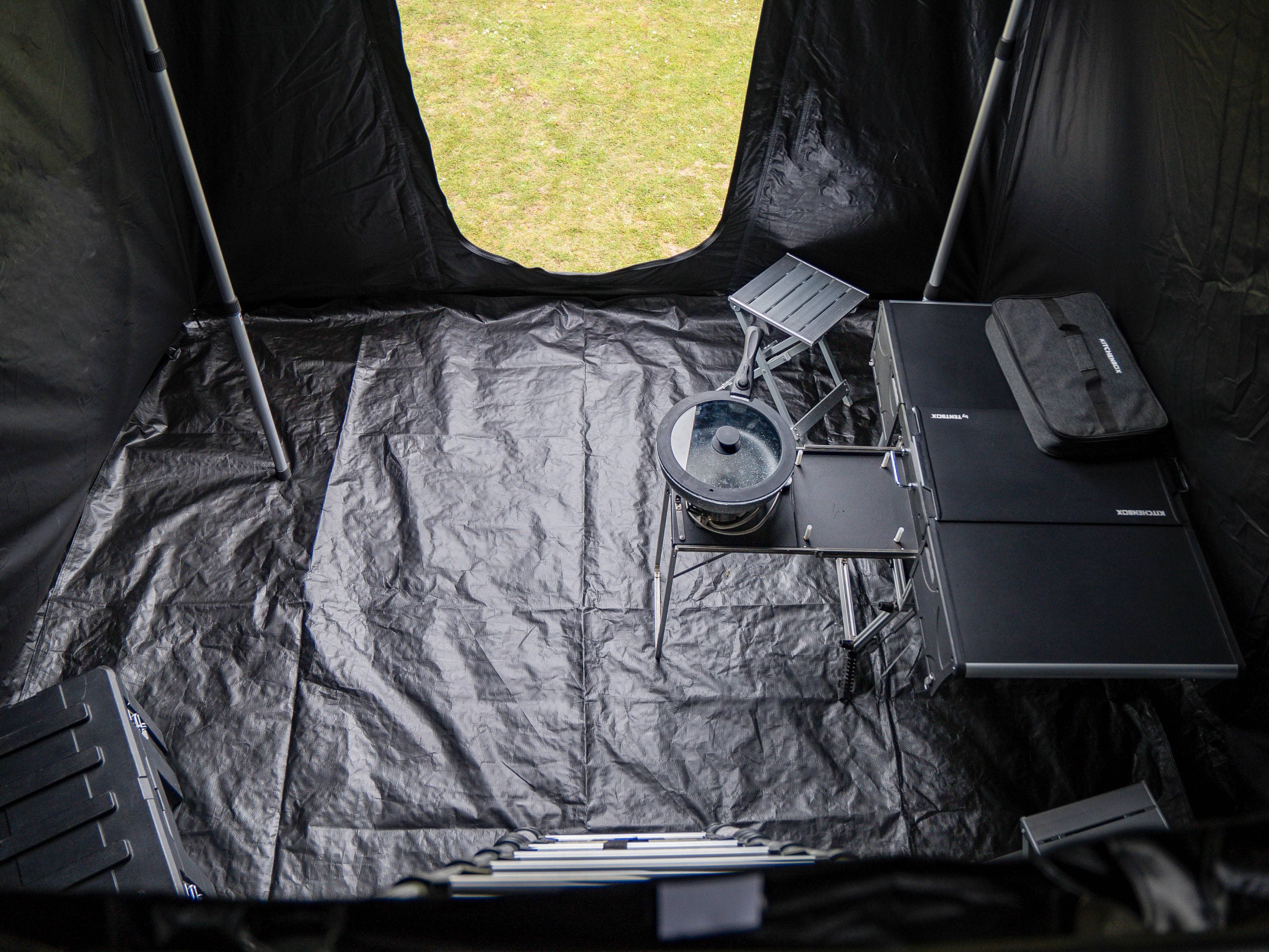Living Pod - Image 18